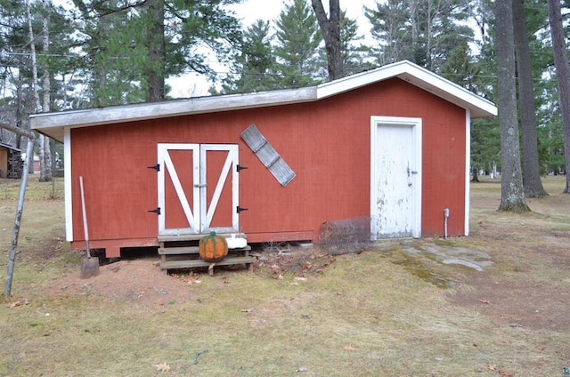 view of outbuilding