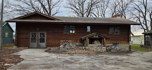 view of front of house