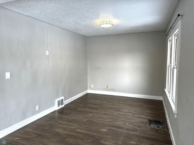326 20th St N, Fargo, ND 58102 - photo 12