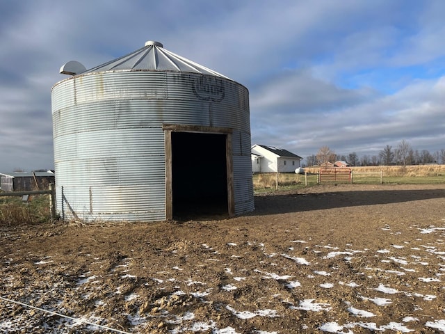 view of outdoor structure