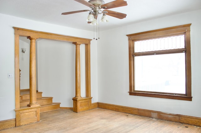 unfurnished room featuring light hardwood / wood-style flooring and ceiling fan