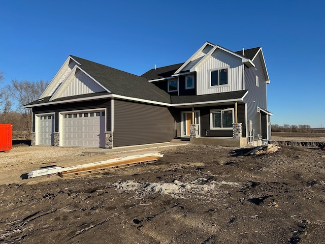 view of front facade with a garage