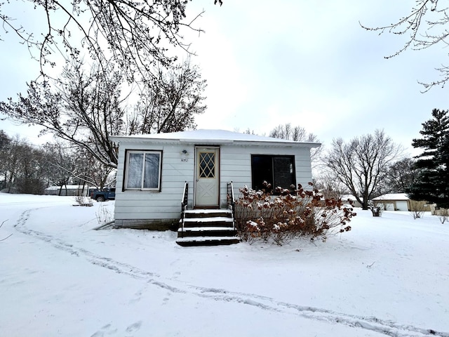 view of front of house