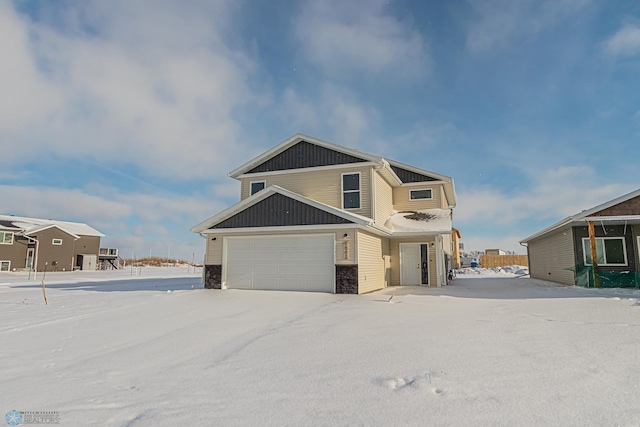 view of front facade with a garage