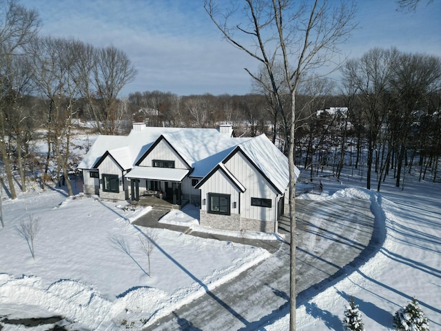 view of modern inspired farmhouse