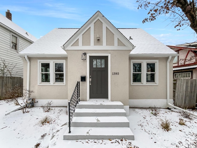 view of front of property