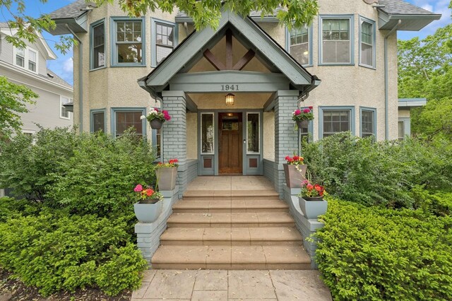 1941 James Ave S, Minneapolis, MN 55403 - entrance to property with stucco siding and brick siding