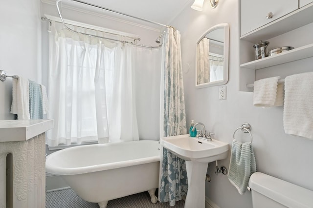 1941 James Ave S, Minneapolis, MN 55403 - bathroom featuring toilet