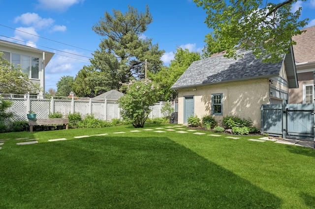 1941 James Ave S, Minneapolis, MN 55403 - view of yard featuring a gate