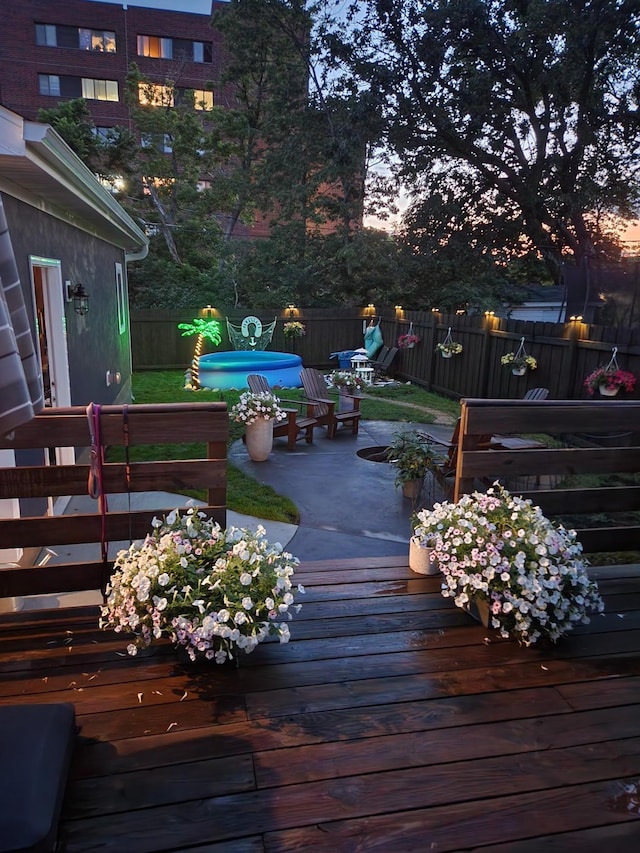 view of deck at dusk