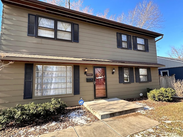 view of front of property