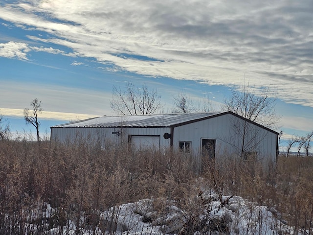 view of outdoor structure