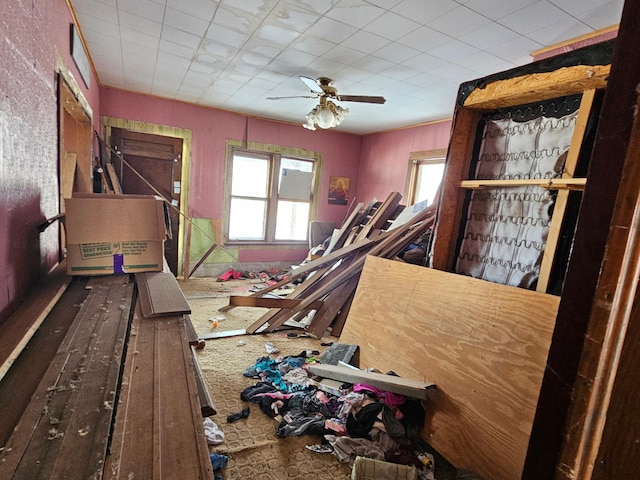 misc room featuring ceiling fan