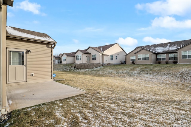 view of yard with a patio area