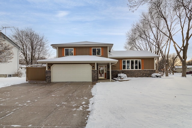 view of front facade featuring a garage