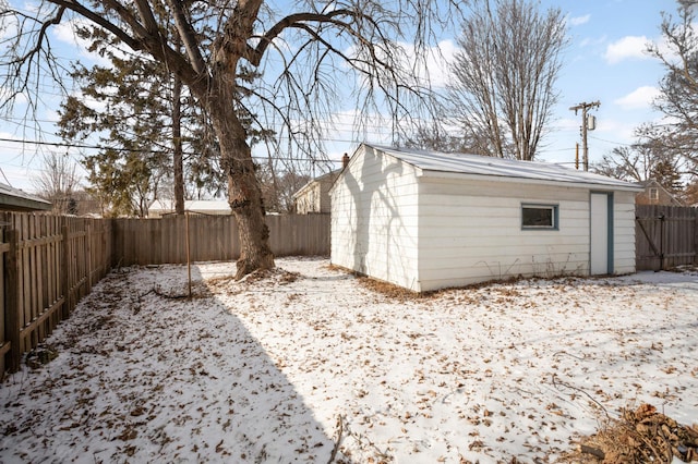 exterior space with an outbuilding