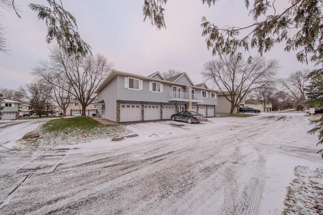 view of front of property featuring a garage