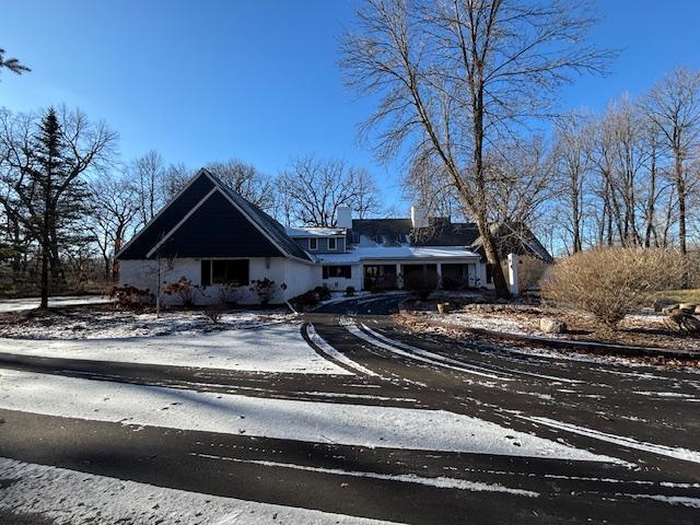 11233 Chisago Blvd, Chisago City, MN 55013 - view of front of property featuring driveway