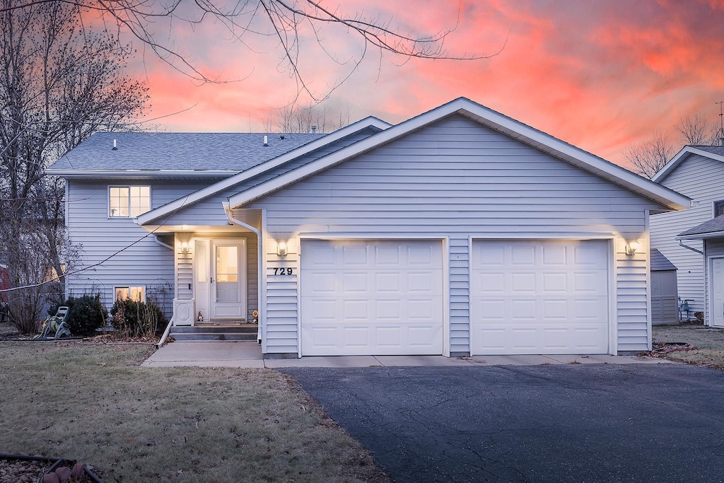 view of front of home featuring a garage