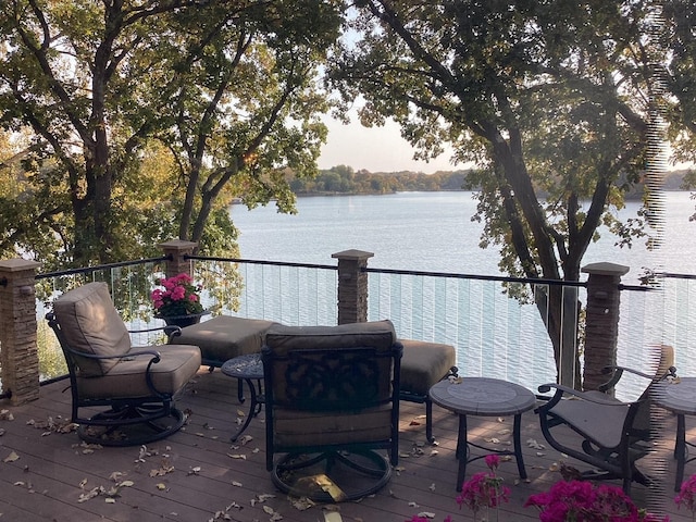 1516 Bay Oaks Dr, Albert Lea, MN 56007 - wooden terrace with a water view