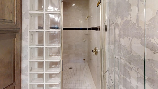 1516 Bay Oaks Dr, Albert Lea, MN 56007 - full bath with a shower stall
