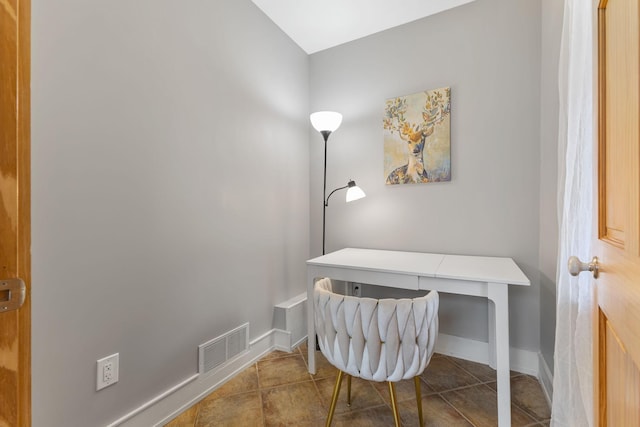 1096 14th Ave SE, Minneapolis, MN 55414 - office space featuring tile patterned floors and baseboards