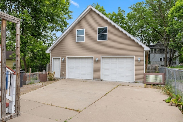1096 14th Ave SE, Minneapolis, MN 55414 - garage with a detached garage