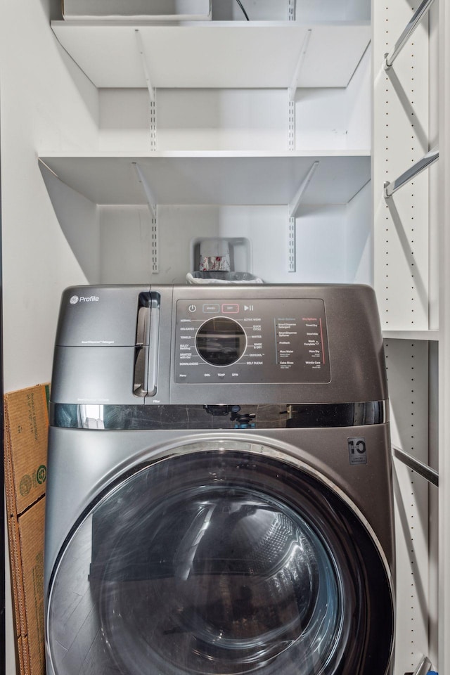 laundry room featuring washer / clothes dryer