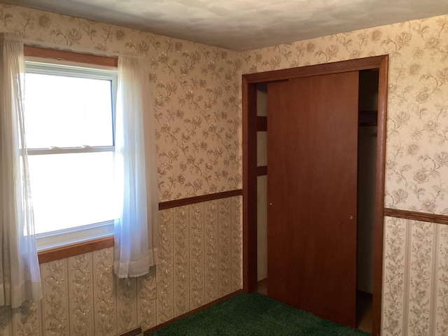 spare room with a healthy amount of sunlight