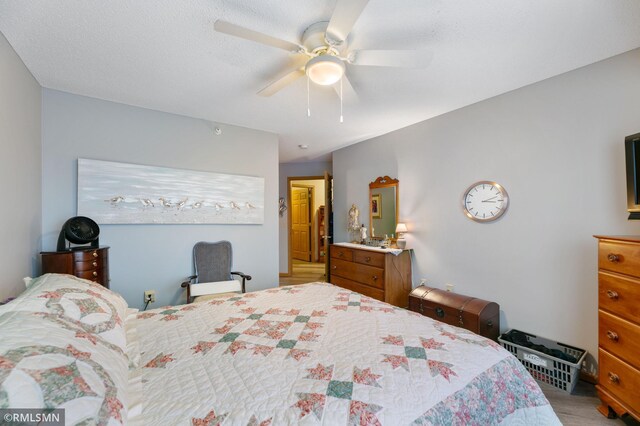 5650 Boone Ave N Unit 321, New Hope, MN 55428 - bedroom with ceiling fan
