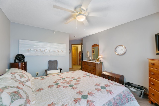 5650 Boone Ave N Unit 321, New Hope, MN 55428 - bedroom with a ceiling fan