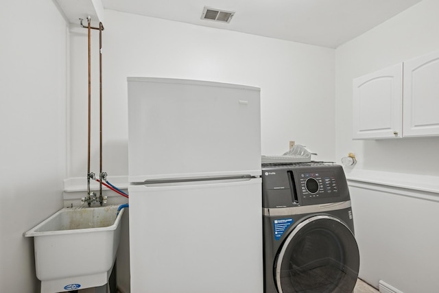 3876 Westbury Ln, Eagan, MN 55123 - laundry area with washer / clothes dryer and a sink