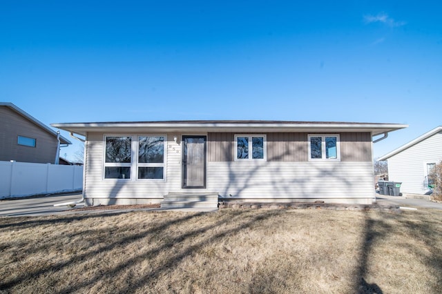 view of front of house with a front lawn