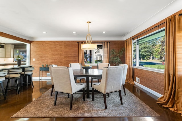 dining area with dark wood-style floors, recessed lighting, and baseboards