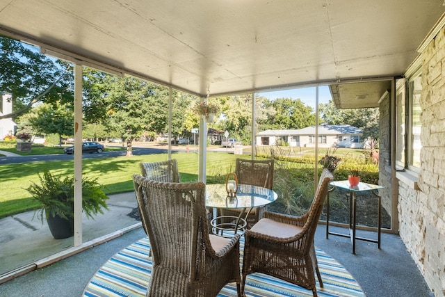 view of sunroom / solarium