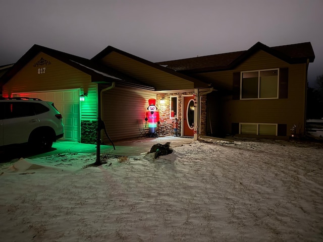 view of front of house with a garage