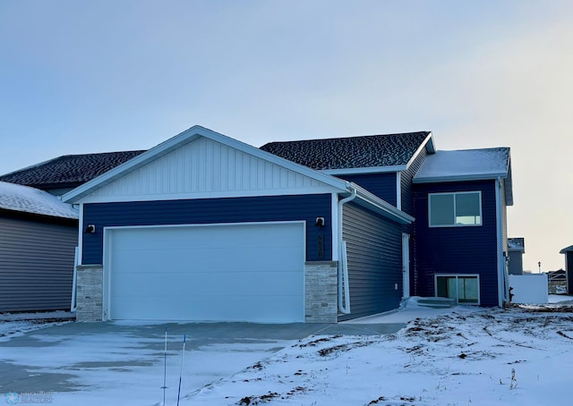 view of front of house featuring a garage