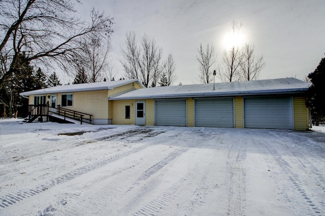 view of front of house featuring a garage