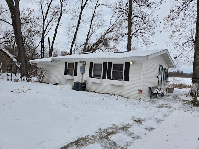 view of front of property