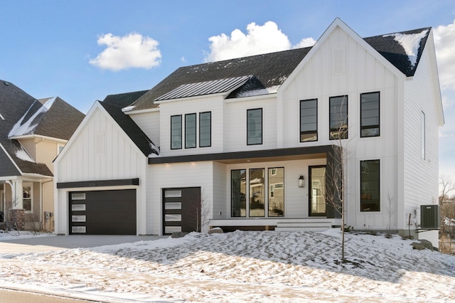 modern farmhouse with cooling unit