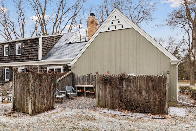 view of home's exterior