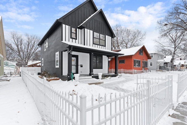 view of front of house with a porch