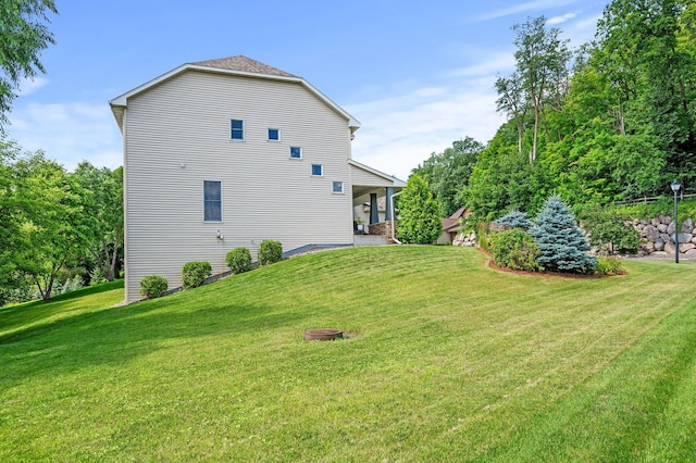 exterior space featuring a lawn