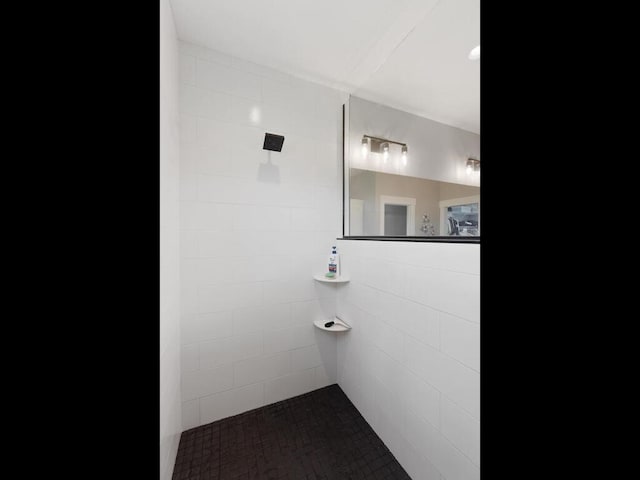 bathroom with walk in shower