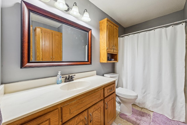 983 County Road D E, Vadnais Heights, MN 55109 - bathroom featuring toilet, a textured ceiling, vanity, and curtained shower