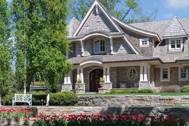 view of front facade with stone siding
