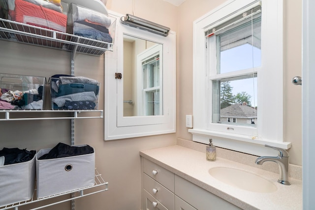 2328 3rd St, Duluth, MN 55812 - bathroom featuring vanity