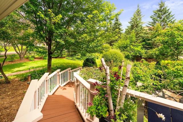 2328 3rd St, Duluth, MN 55812 - view of wooden terrace
