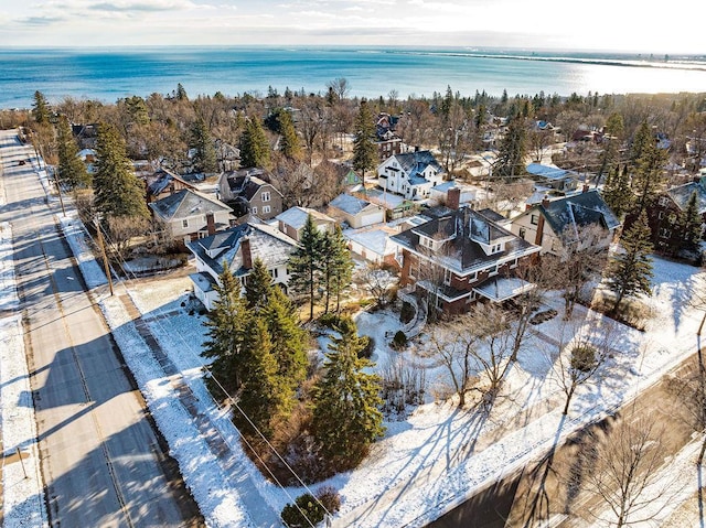 2328 3rd St, Duluth, MN 55812 - aerial view of residential area featuring a nearby body of water