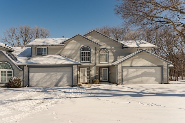 view of front property